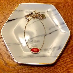 Kendra Scott necklace